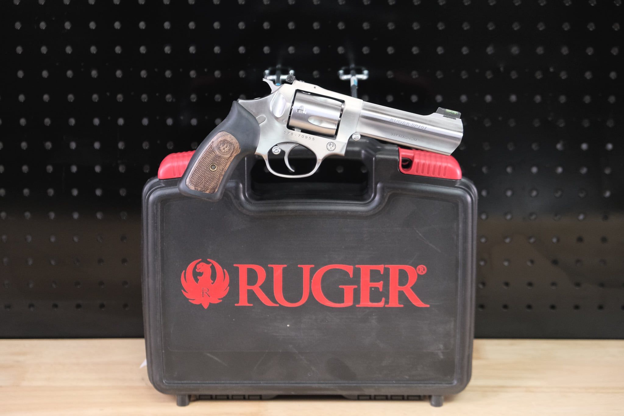 Ruger 5771 SP101 4.2" SS 357 Magnum Revolver, 5rd, Fiber Optic Sight - 5771